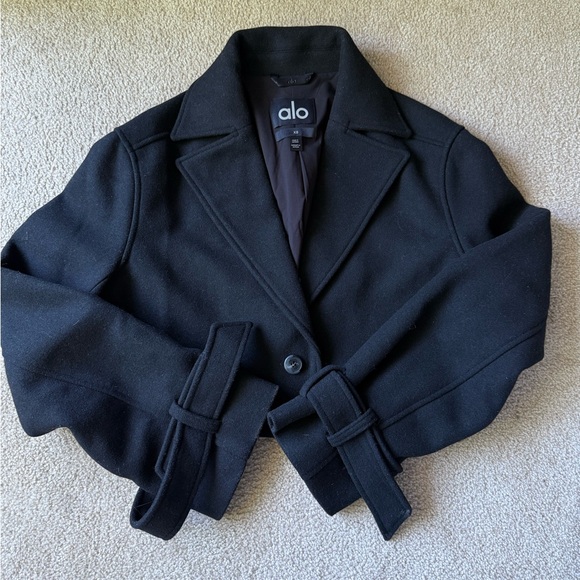 ALO - Wool Cropped Metro Trench - Picture 4 of 5